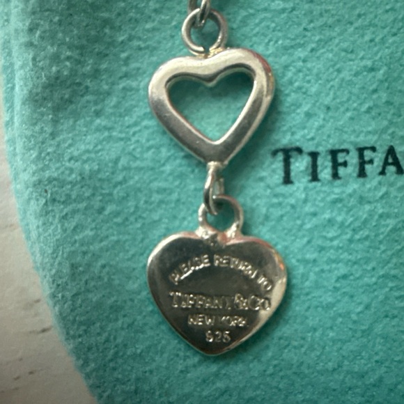 Tiffany & Co. Vintage Silver Heart Dangling Earrings
**Rare - Picture 3 of 5